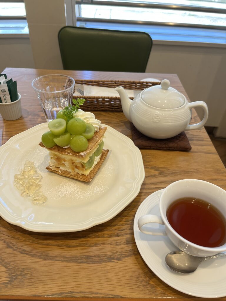 Afternoon Tea Millefeuille aux Shine Muscat and Apple Tea