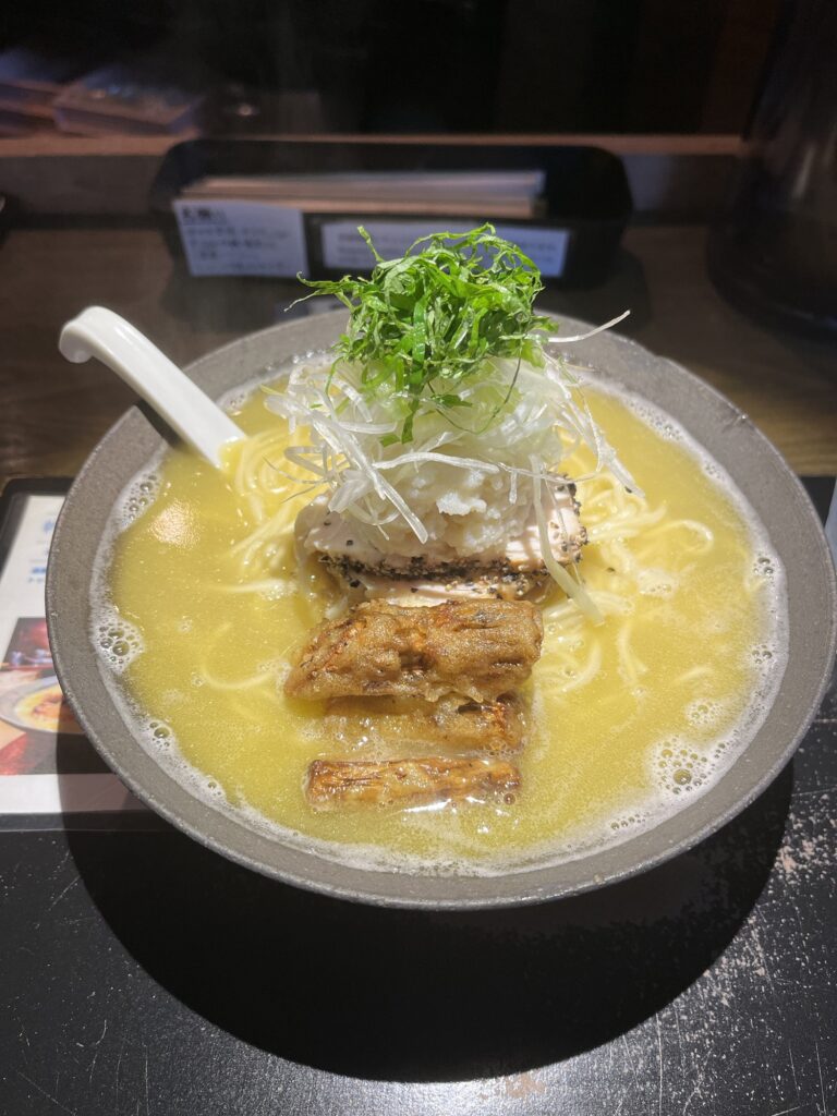 Amewayasashiku NO,2 Scallop Shio Tori Paitan