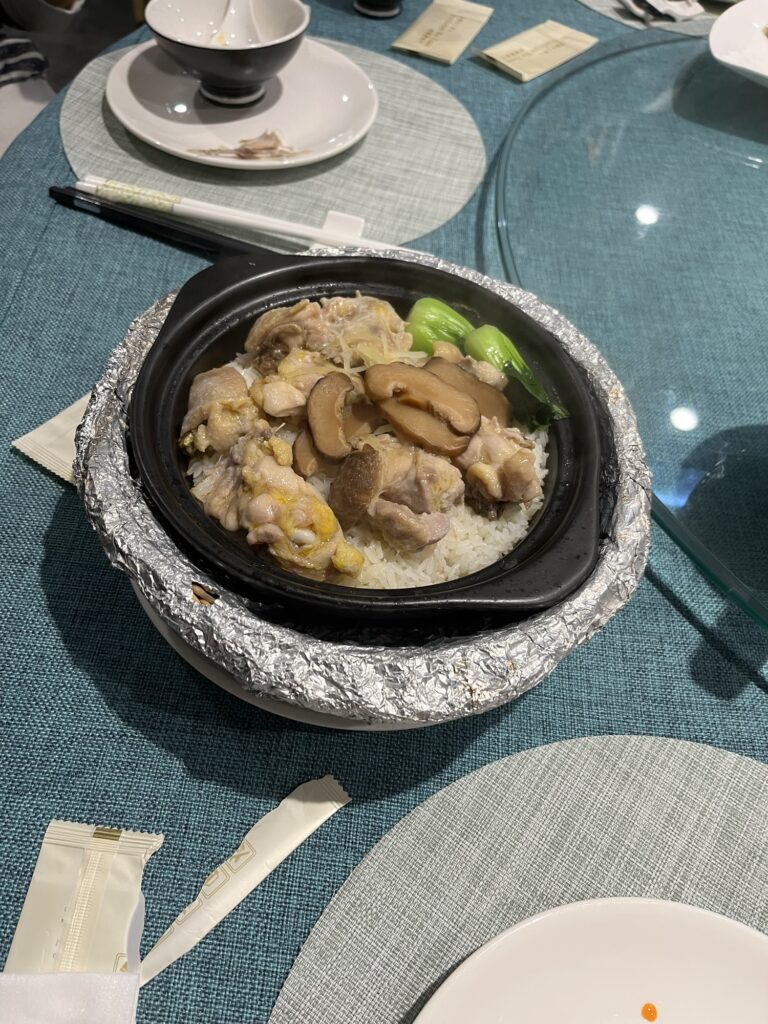 Evvoke Chicken and Mushroom Claypot Rice