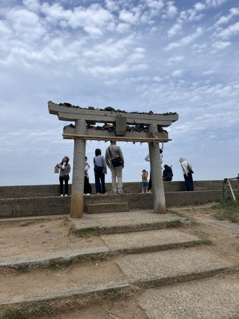 Ooto Shinkutu (holy sea cave)